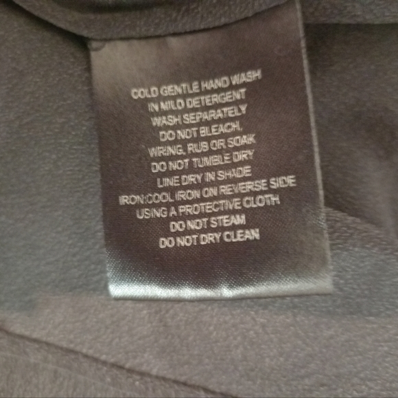 Alannah Hill Vintage I am Fun & Fearless Camisole in size XS - Picture 9 of 9